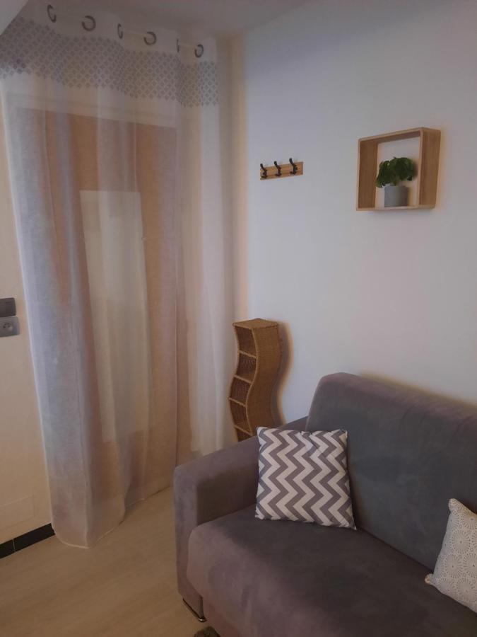 Studio Renove Au Coeur Du Village Saint-Martin-Vésubie Exterior foto